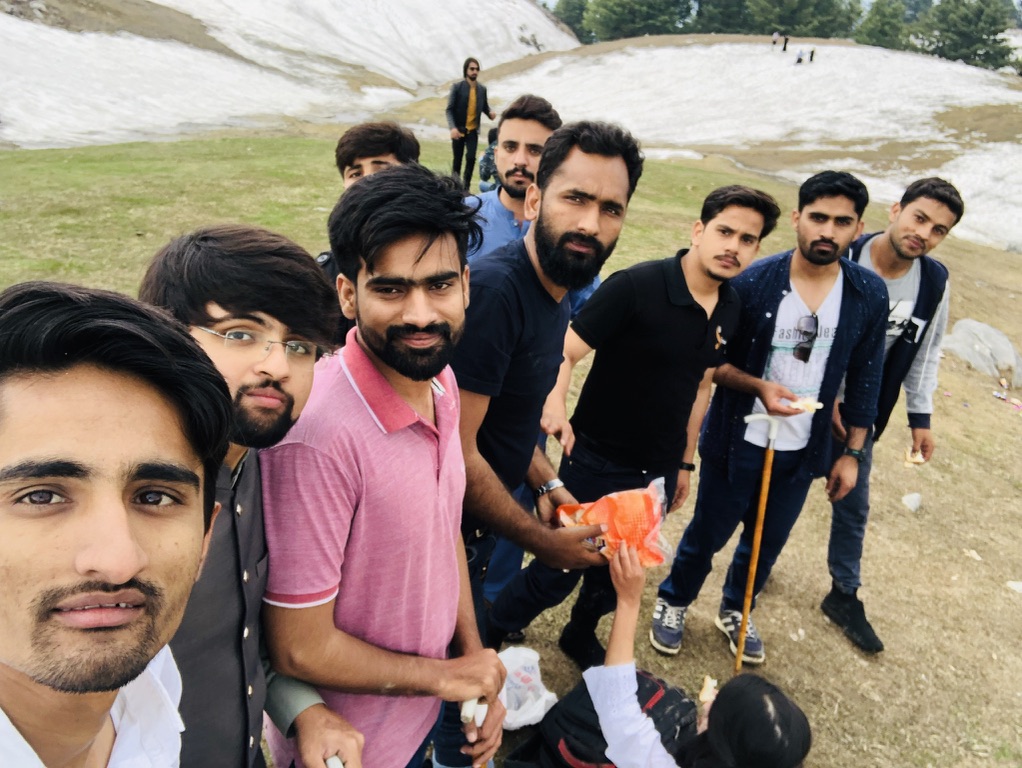 Murree — snow with friends